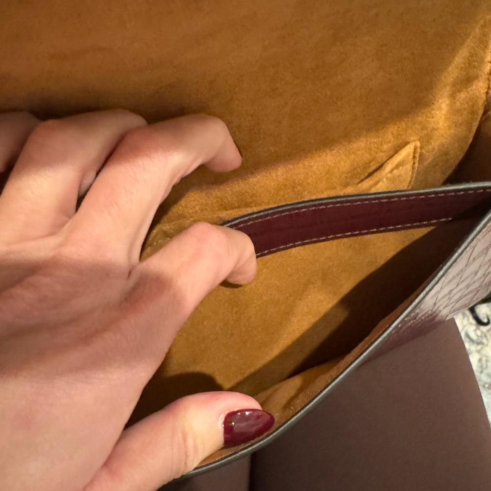 Coach Andrea Shoulder Bag in crocodile-embossed leather - Picture 6 of 6